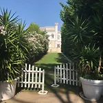 فندق مبيت وإفطار Torre Balzano فالينتْسانو