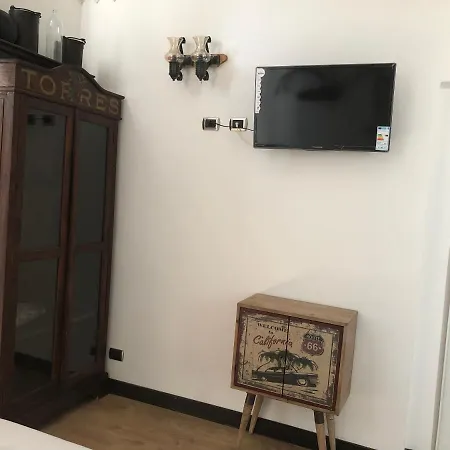 Oda ve Kahvaltı Torre Balzano 3*