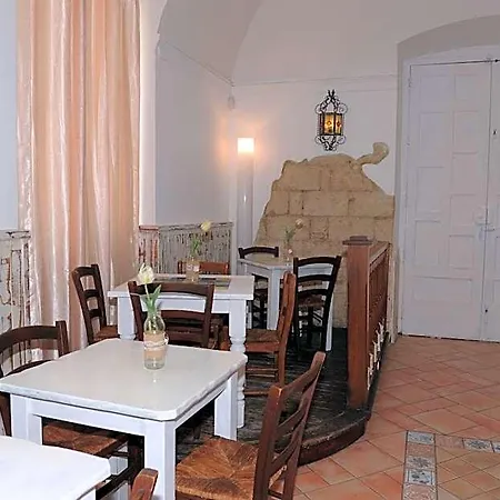 Oda ve Kahvaltı Torre Balzano